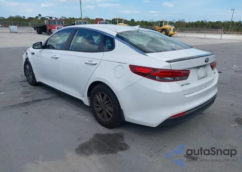 2017 Kia Optima Lx Turbo z USA, uszkodzony, nr VIN 5XXGT4L14HG173726